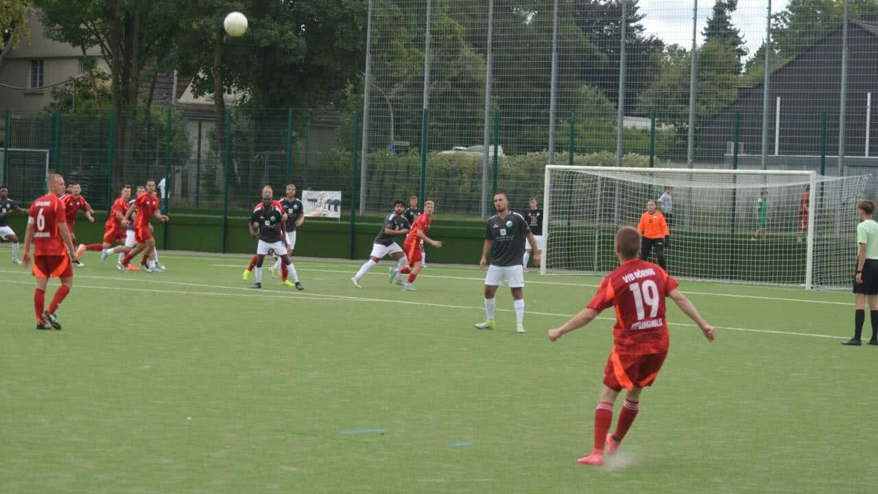 Spielszene 1, Mannschaft