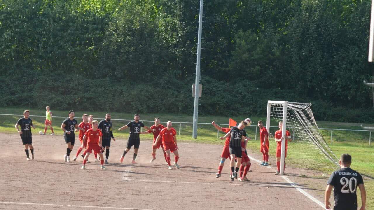 Spielszene 1, Mannschaft